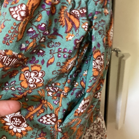 Universal thread elastic waist dress - Picture 4 of 6